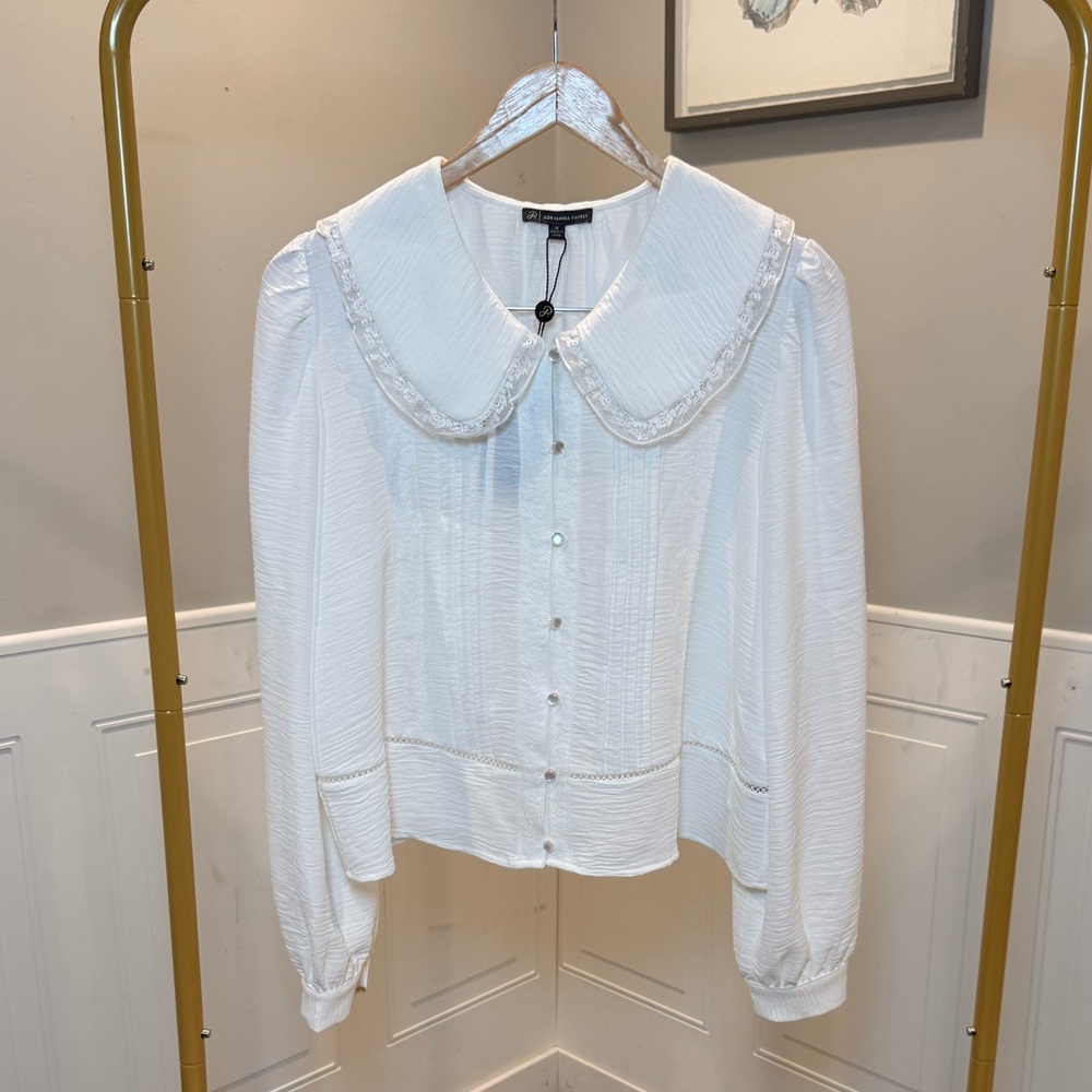 Adrianna Papell White Peter Pan Collar Blouse NWT Size M - Picture 3 of 3